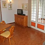 Edera *